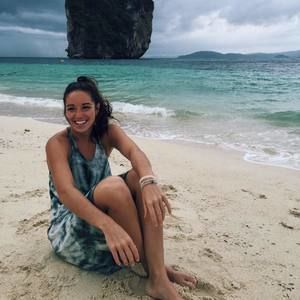 Meet your Posher, Cailin